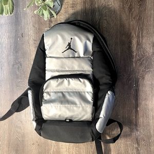 Jordan Backpack.. gray/black..